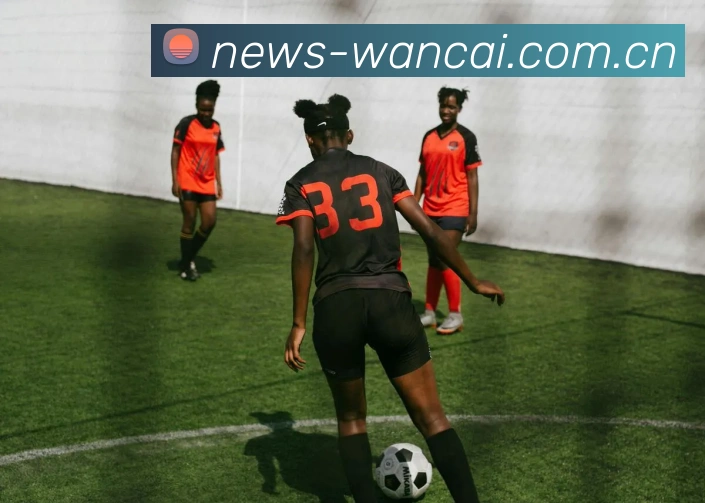 曼城高位逼抢战术解析